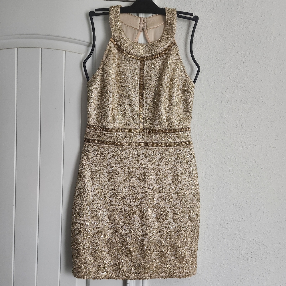 Gold Label Wow Couture Beaded & Gold Sequins Size Medium